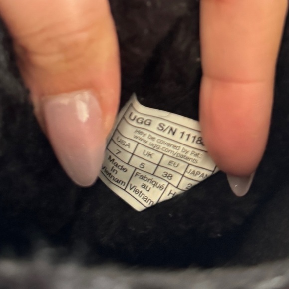 UGG black Bailey Bow II Suede Water 7 - Picture 7 of 7